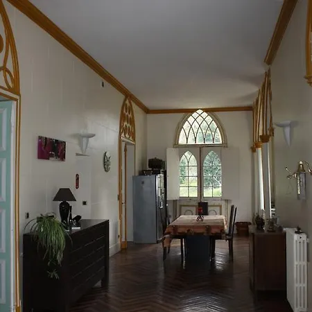 Chateau Castelrives Hébergement de vacances Bessières